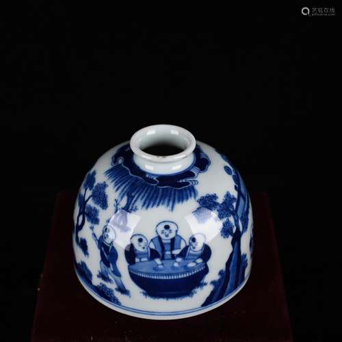 Blue and white YingXiWen white statue of antique vase antiqu...