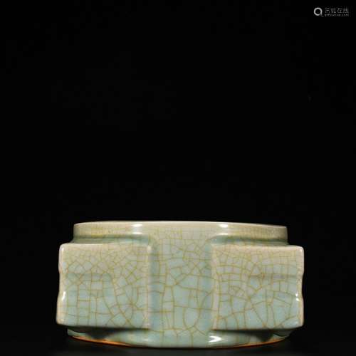 Longquan celadon powder blue glaze cong type washing10 cm wi...