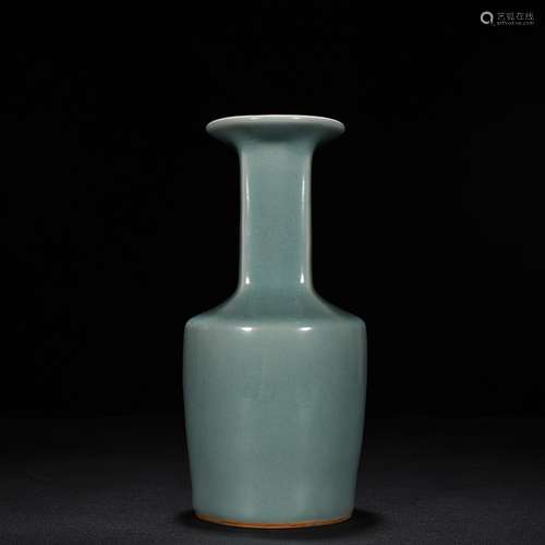 Longquan celadon powder blue glaze bottle 24 x 11 cm 900 mon...