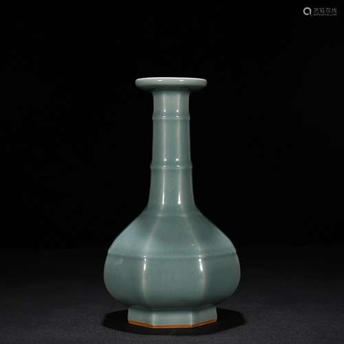 Longquan celadon powder blue glaze eight side dish buccal bo...