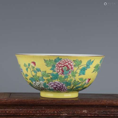 Yellow powder enamel peony patterns from bowl size: height 7...