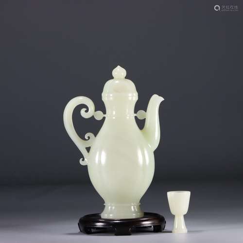 : set of hetian jade tea setSize: 17.8 cm tall. Pot of 10.1 ...