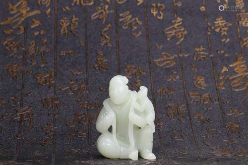 : hetian jade piecesLong and 4.2 cm wide and 3.2 cm high 5.8...