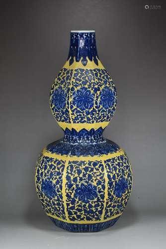 Yellow glaze blue treasure phase figure eight arrises gourd ...