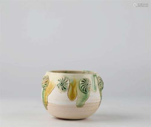 Chinese Tang tri color porcelain jar