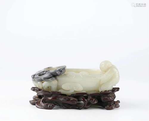 Chinese Hotan jade carving brush wash, 18th century