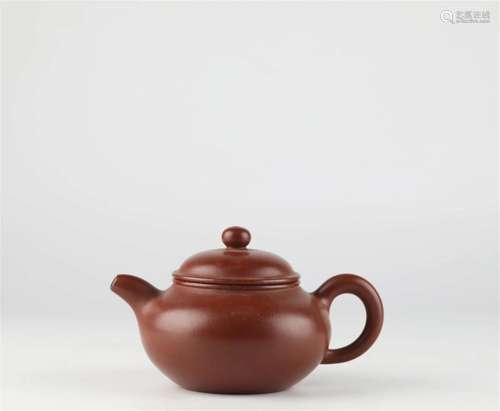 China Yixing Purple Clay Pot(by Gu Jingzhou)