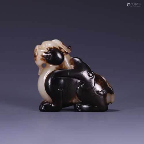 , hetian jade carving decubitus benevolent pieces, size: 4.5...