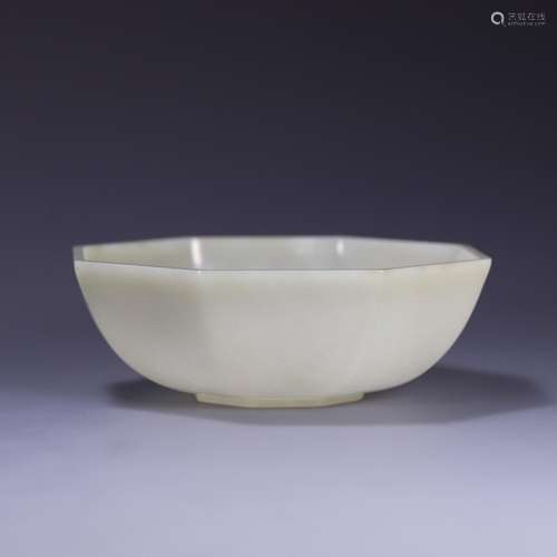 A , hetian jade, eight arrises bowlSize: 12.7 * 4.8 cm, 139....