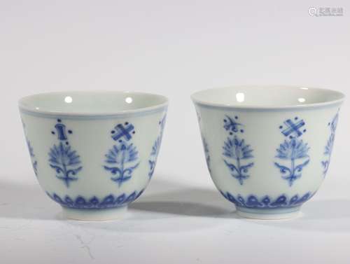 , blue and white chenghua cupSize 5.5 x7cm