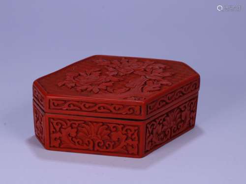: carved lacquerware flowers lines cover boxSize: 13 cm high...