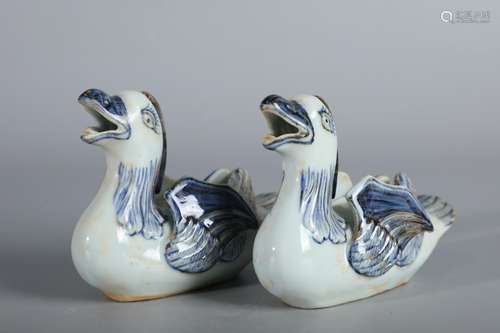 Yuanblue-and-white mandarin duck13 cm high 10 cm wide