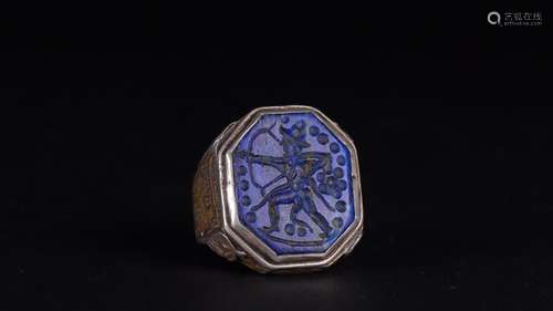 : ring embedded lapis western charactersSize: diameter 2.1 c...