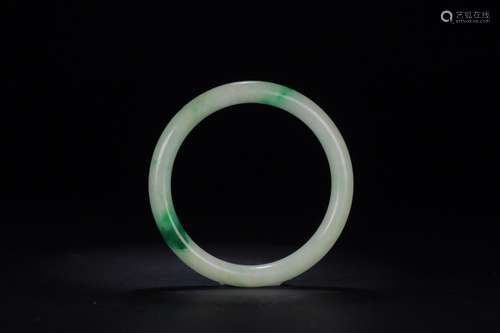 : the jade bracelet, tooSize: diameter 5.8 cm weighs 35.4 g.