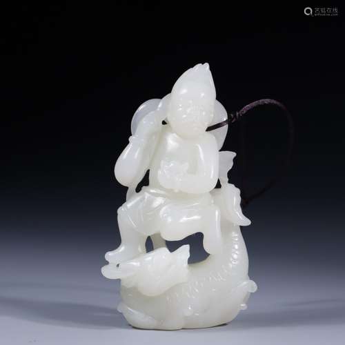 Hetian jade dominated the piecesHigh 8.6 cm, 4.7 cm wide. 2....