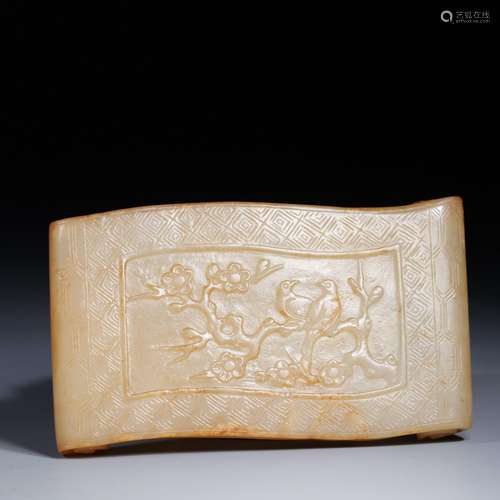 Beaming ink hetian jade bed.11.2 cm long, 6.2 cm wide, 1.4 c...