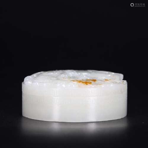 Hetian jade lion play ball box of IndonesiaSize 5.5 cm diame...