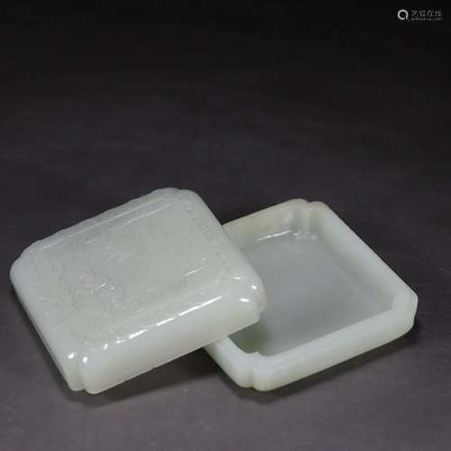 Hetian jade, rouge box 3.4 cm high 8 cm wide weighs 228 gram...