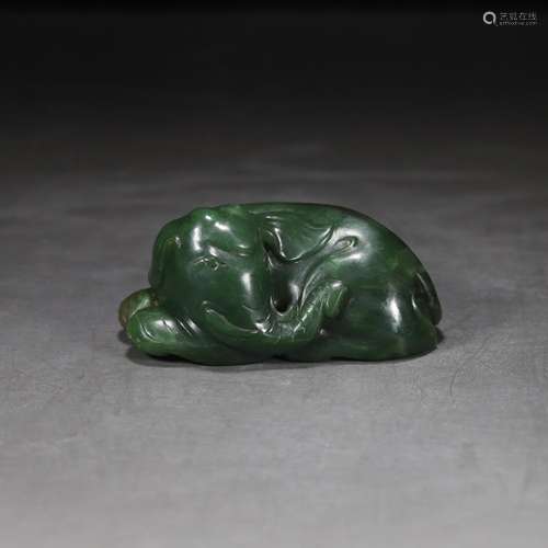 Hetian jade jade elephant paperweight 9 cm long, 5.5 cm wide...