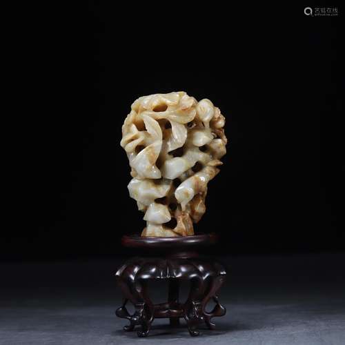 With spring, hetian jade, dashanzi LuHe 9 cm high 4.5 cm wid...