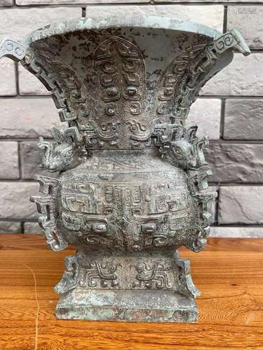 Bronze beast grain square statue, bronze casting, copper is ...