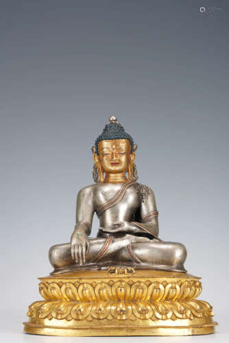 清代 银鎏金释迦牟尼佛坐像