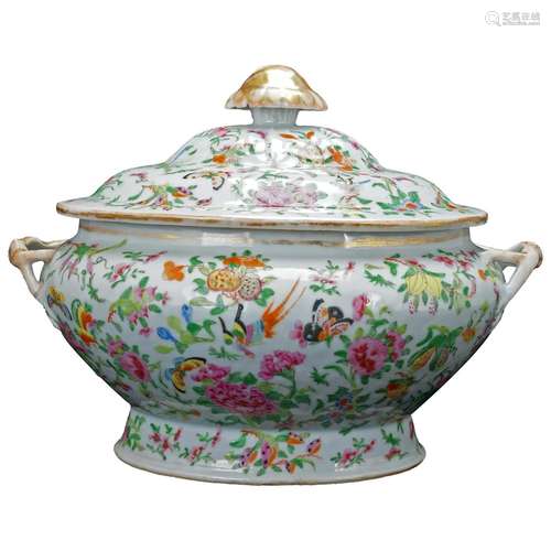 Very Large Chinese Export 1000 Butterfly Tureen Late 19th C