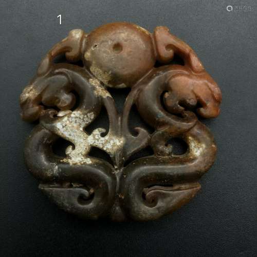 Chinese Natural Old Jade， Ssangyong play pearl Pendant