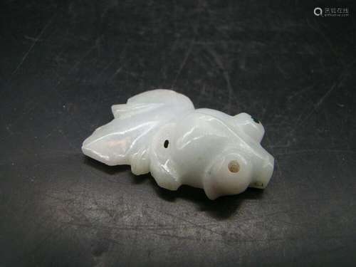 Chinese  1970's nice carved nature color jadeite small p...