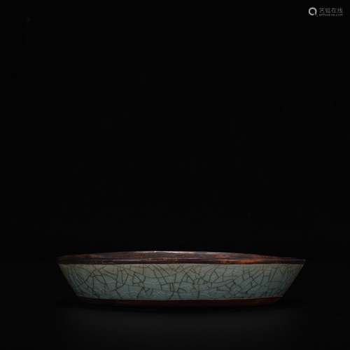 Your kiln azure glaze carving Pisces grain duck egg wash wit...