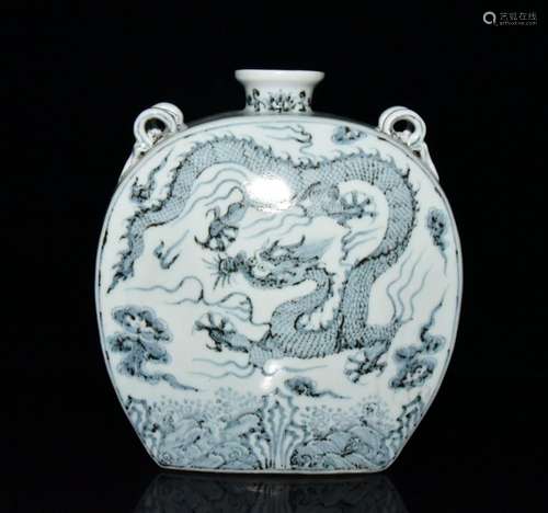 Blue and white dragon of quaternary Fang Bian bottle 27.5 x2...