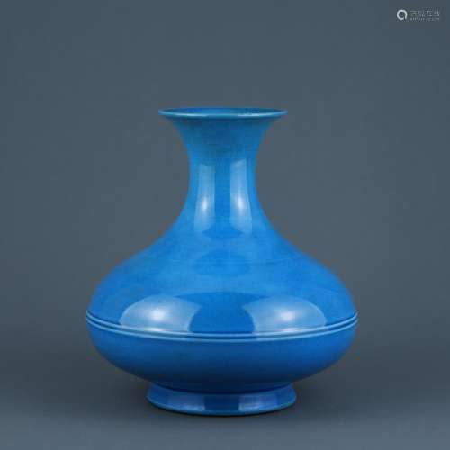 - blue glaze pot-bellied bottlesHeight 17.5 cm, diameter 7.7...