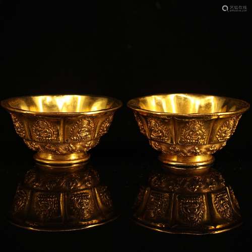 A pair of pure copper and gold bowlAppearance in good condit...