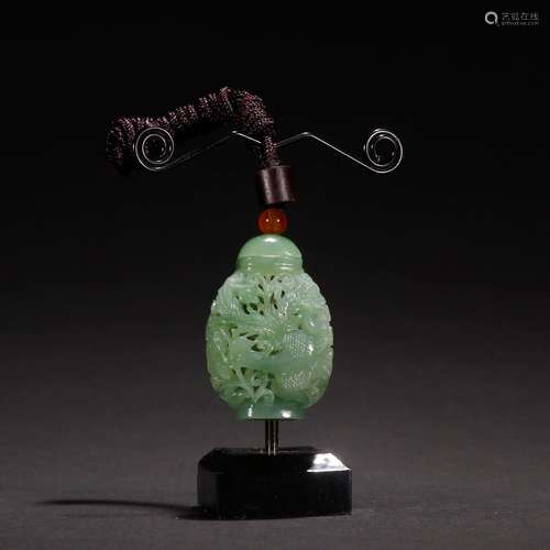 Hetian jade hollow out longfeng grain sweet bursa.Specificat...