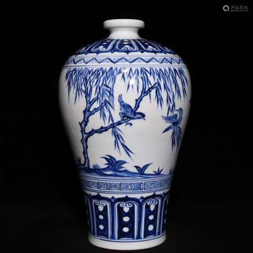 Blue and white 32.5 x19 LiuYanWen plum bottle