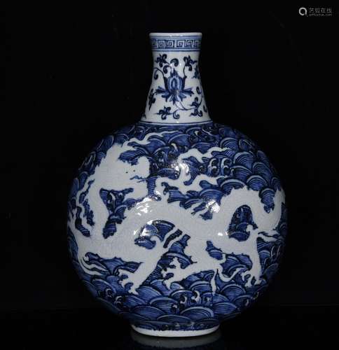 Blue and white dragon flat bottle size 30 * 24 cm