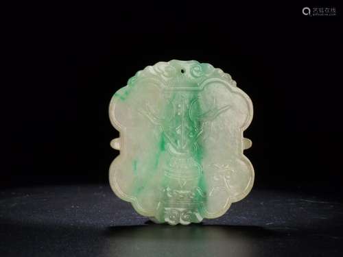 :jade jixiangruyiSize: 4.6 cm wide and 0.4 cm high 5.2 cm we...