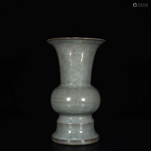 Kiln celadon vase with flowers23.5 cm high 13.5 cm wide900