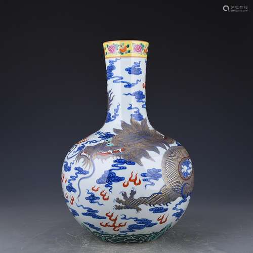 Blue and white paint YunLongWen tree antiques antiques of an...