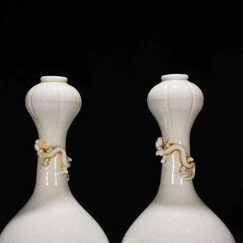 Sweet white glazed carved fold branch flowers and grain garl...