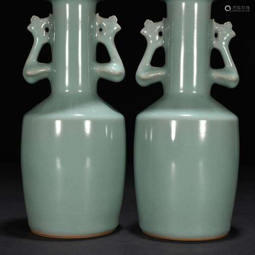 Longquan celadon vase with a powder blue glaze chicken 25 * ...