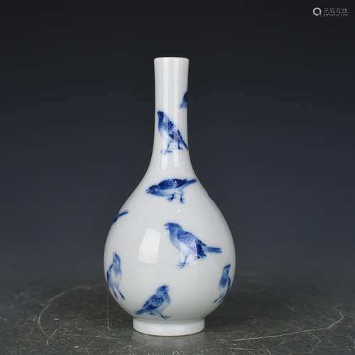 Blue and white sparrow gall bladder antique vases, antique a...