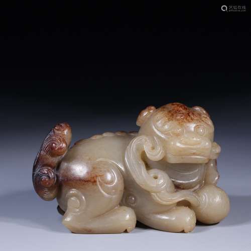 Hetian jade lion play the ball8.7 cm long, 4.7 cm wide, 4.9 ...