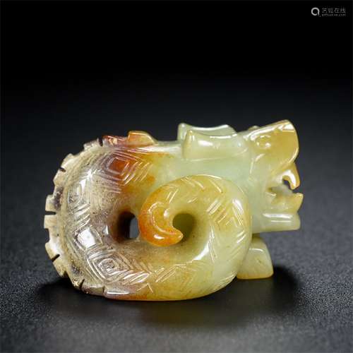 Hetian jade dragon hand the piece, the quality of the jade i...