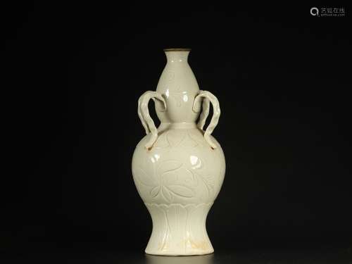 : kiln carved four bottle gourdSize: 29 cm diameter 3.9 cm b...