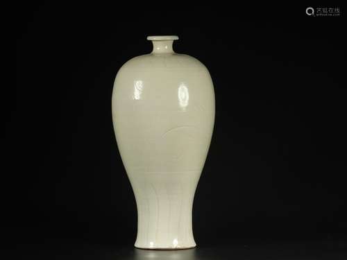 : kiln carved plum bottleSize: 29 cm diameter 4.2 cm bottom ...