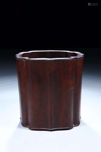 : rosewood brush potSize: 16 cm wide, 15.8 x 13.7 cm weighs ...