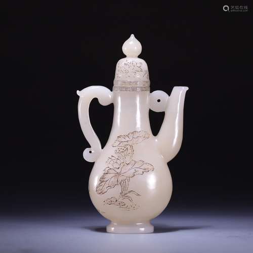 And hetian jade ewer, size: 17 * * * * 9.3 4.8 cm, 277.6 g!