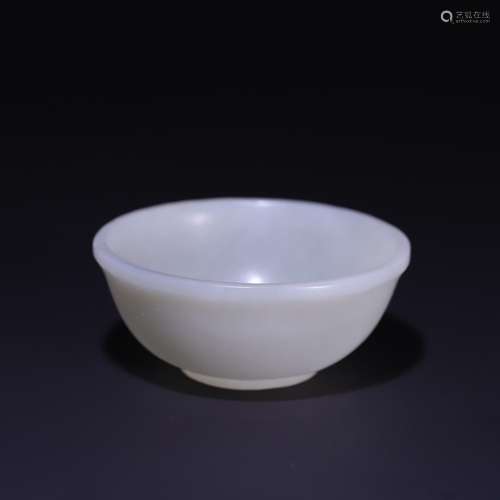 And hetian jade bowl, size: 6.9 cm in diameter, 3.2 cm high ...