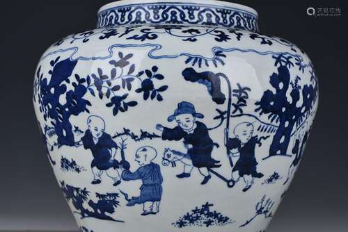 Blue and white YingXiWen tank 1 antiques antiques of ancient...